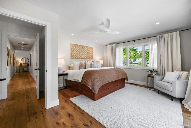 18 Dutch Valley Ln, San Anselmo, CA 94960