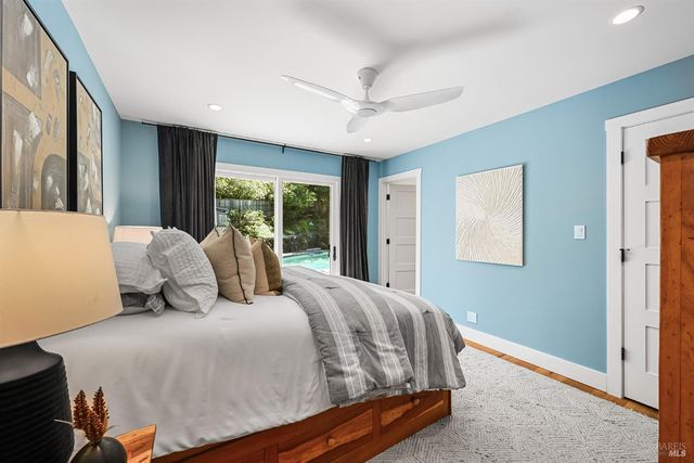 18 Dutch Valley Ln, San Anselmo, CA 94960