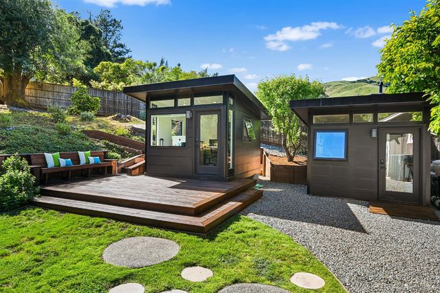 18 Dutch Valley Ln, San Anselmo, CA 94960