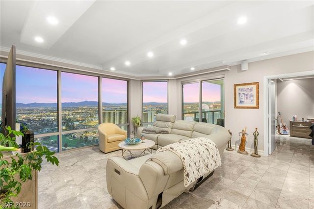 322 Karen Avenue 3801, Las Vegas, NV 89109