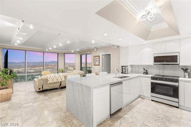 322 Karen Avenue 3801, Las Vegas, NV 89109