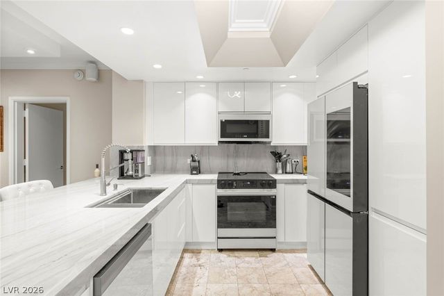 322 Karen Avenue 3801, Las Vegas, NV 89109