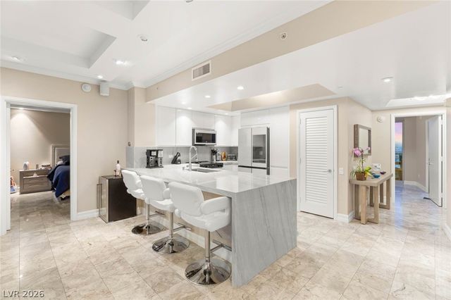 322 Karen Avenue 3801, Las Vegas, NV 89109