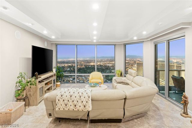 322 Karen Avenue 3801, Las Vegas, NV 89109