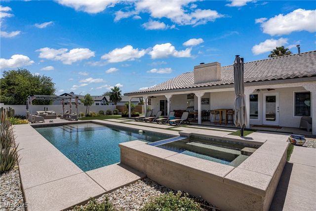 3890 Quadrel Street, Las Vegas, NV 89129