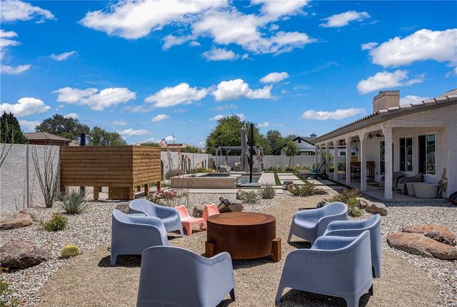 3890 Quadrel Street, Las Vegas, NV 89129