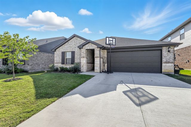 3004 Brittlebush Drive, Fort Worth, TX 76108