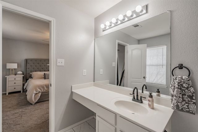 5752 Mountain Stream Trail, Fort Worth, TX 76244