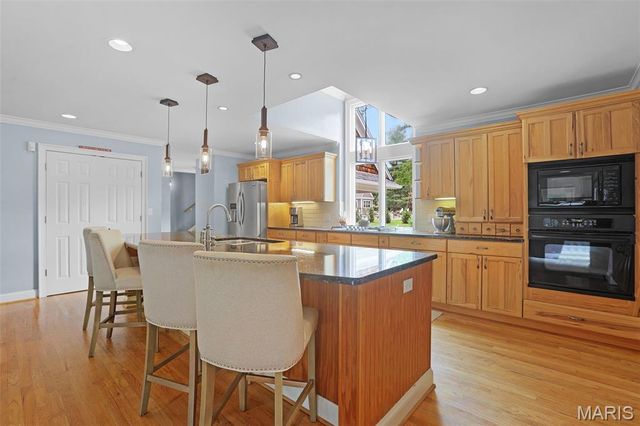 1102 Franklin Avenue, Edwardsville, IL 62025