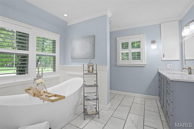 1102 Franklin Avenue, Edwardsville, IL 62025