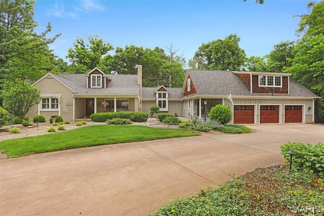 1102 Franklin Avenue, Edwardsville, IL 62025