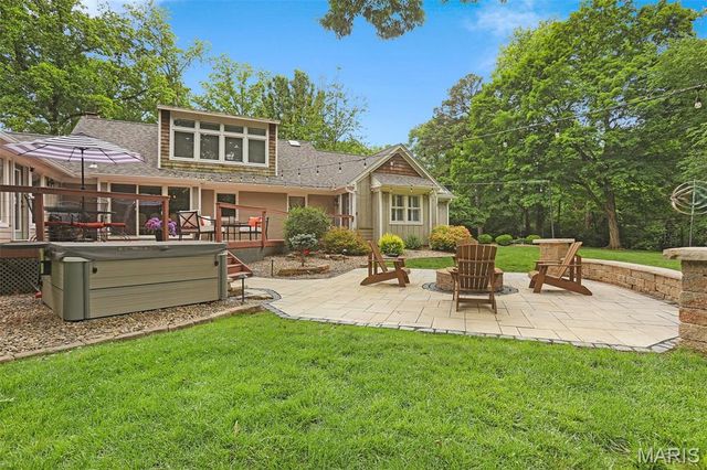 1102 Franklin Avenue, Edwardsville, IL 62025