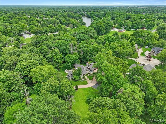 1102 Franklin Avenue, Edwardsville, IL 62025