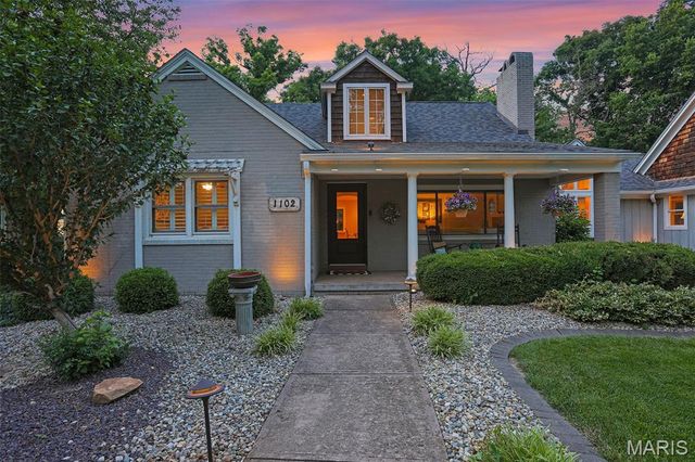 1102 Franklin Avenue, Edwardsville, IL 62025