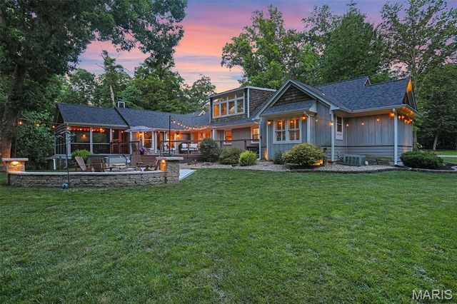 1102 Franklin Avenue, Edwardsville, IL 62025