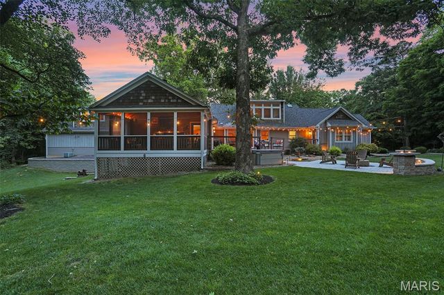 1102 Franklin Avenue, Edwardsville, IL 62025