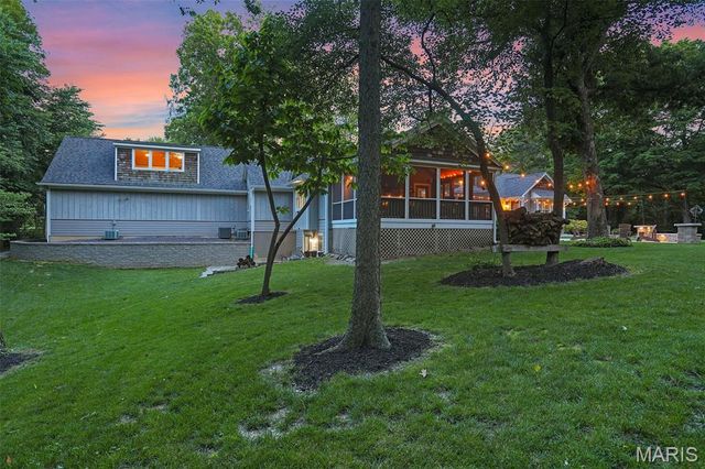 1102 Franklin Avenue, Edwardsville, IL 62025