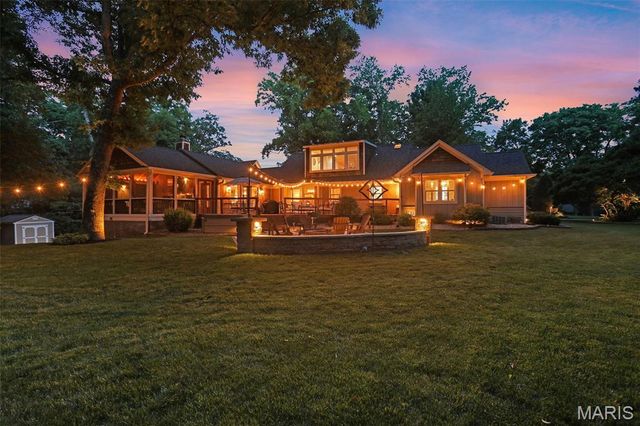 1102 Franklin Avenue, Edwardsville, IL 62025