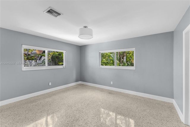 340 NE 129th St, North Miami, FL 33161