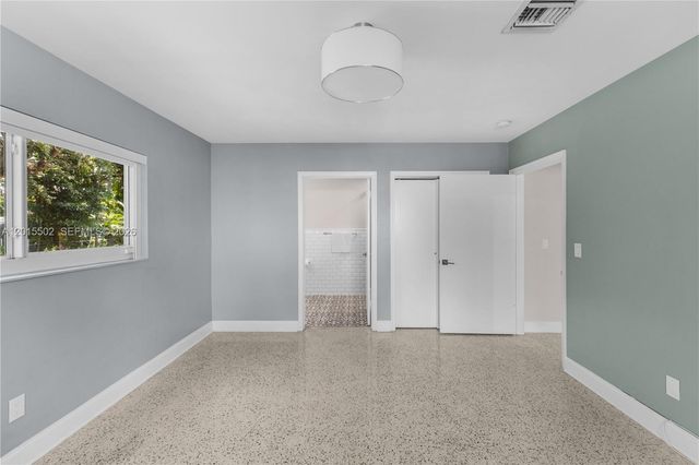 340 NE 129th St, North Miami, FL 33161
