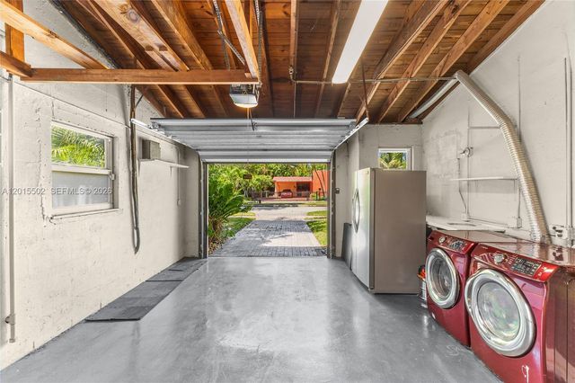 340 NE 129th St, North Miami, FL 33161