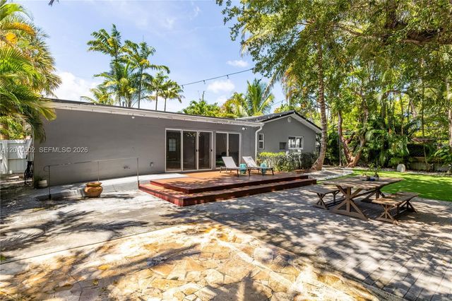 340 NE 129th St, North Miami, FL 33161