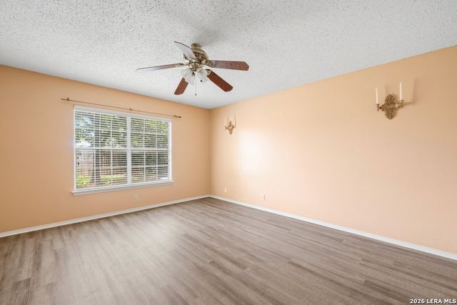 823 PINEHURST DR, New Braunfels, TX 78130