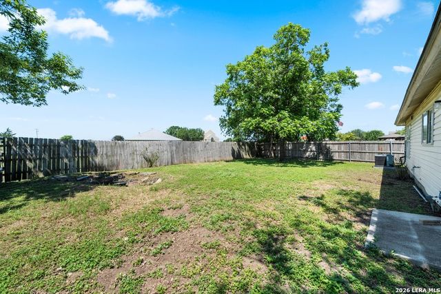 823 PINEHURST DR, New Braunfels, TX 78130
