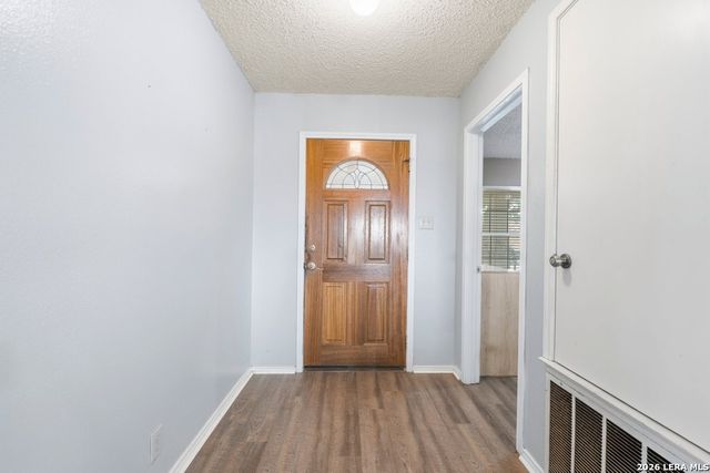 823 PINEHURST DR, New Braunfels, TX 78130