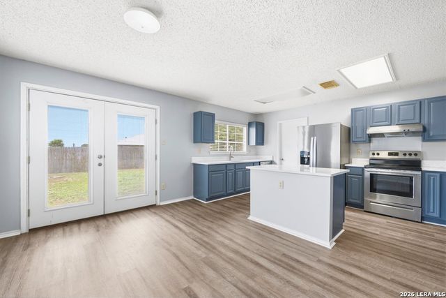 823 PINEHURST DR, New Braunfels, TX 78130