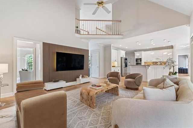 9170 Nesbit Lakes Drive, Roswell, GA 30022