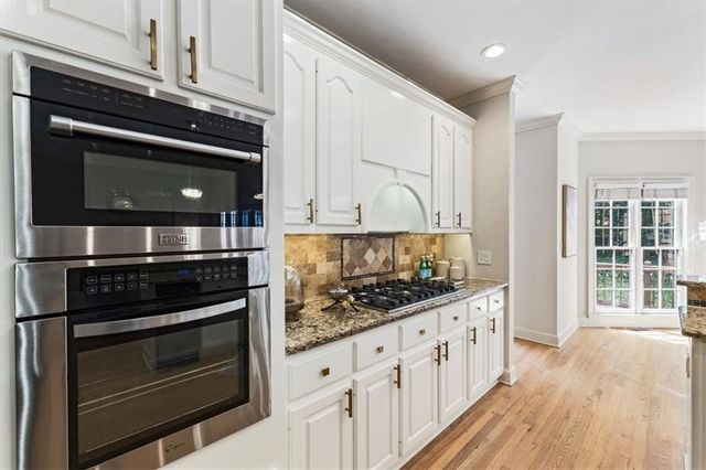 9170 Nesbit Lakes Drive, Roswell, GA 30022