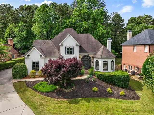 9170 Nesbit Lakes Drive, Roswell, GA 30022