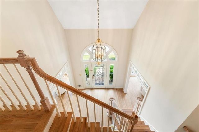 9170 Nesbit Lakes Drive, Roswell, GA 30022
