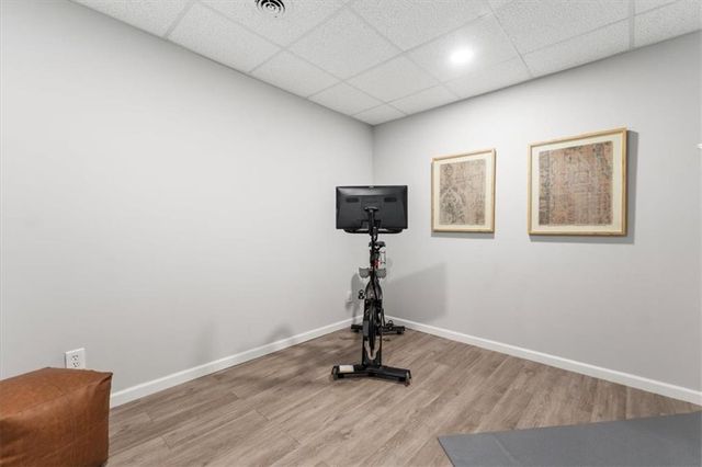 9170 Nesbit Lakes Drive, Roswell, GA 30022