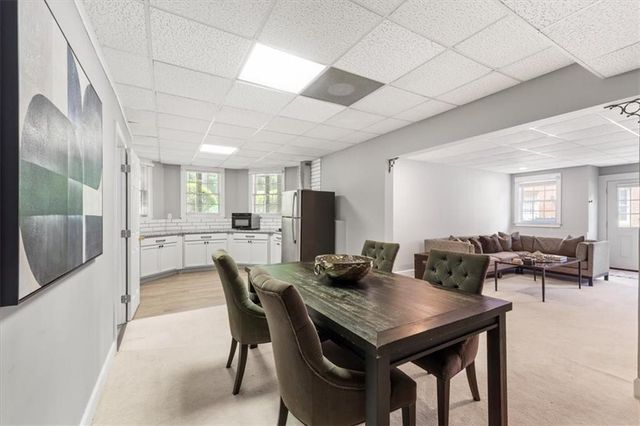 9170 Nesbit Lakes Drive, Roswell, GA 30022