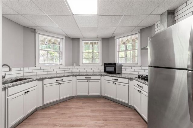 9170 Nesbit Lakes Drive, Roswell, GA 30022