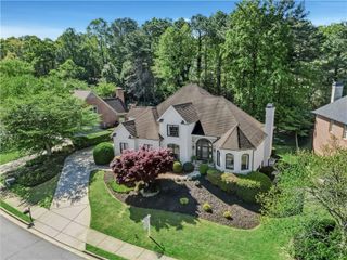 9170 Nesbit Lakes Drive, Roswell, GA 30022
