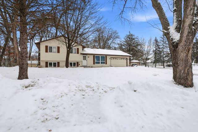 10304 107th Place N, Maple Grove, MN 55369