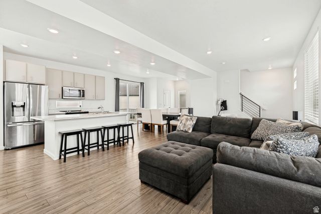 62 E STROLL AVE, Saratoga Springs, UT 84045