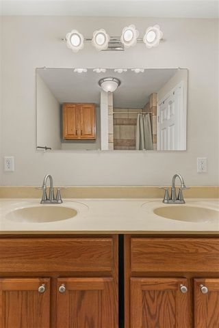 4305 Keller Street, Norton Shores, MI 49441