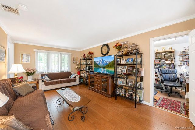 172 Lawrence Road, Kings Park, NY 11754