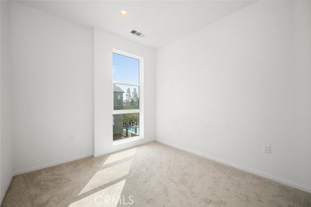 5860 LINDEN 8, Long Beach, CA 90805