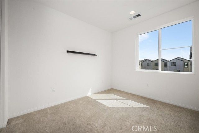 5860 LINDEN 8, Long Beach, CA 90805