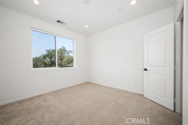 5860 LINDEN 8, Long Beach, CA 90805