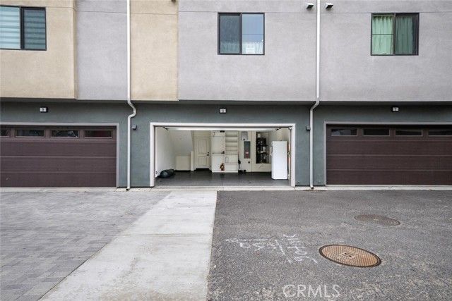 5860 LINDEN 8, Long Beach, CA 90805