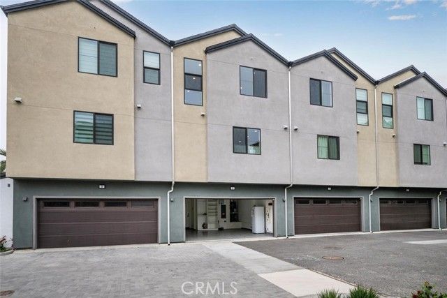 5860 LINDEN 8, Long Beach, CA 90805