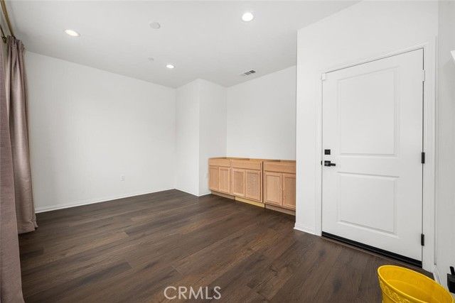 5860 LINDEN 8, Long Beach, CA 90805