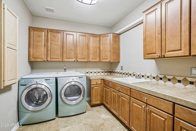 3233 N 89TH Place, Mesa, AZ 85207
