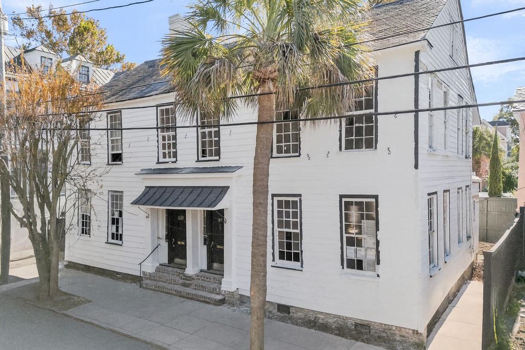 155 Queen Street B, Charleston, SC 29401